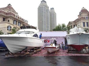 船用發(fā)動機(jī)–游艇項(xiàng)目